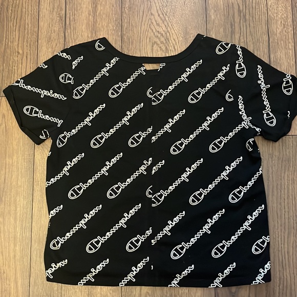 Champion crop top size medium - Picture 4 of 5